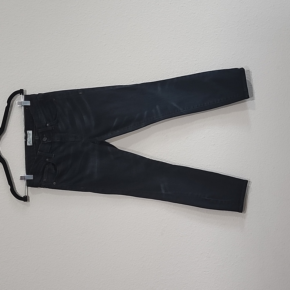Madewell jeans. Size 27 skinny crop. Great condition